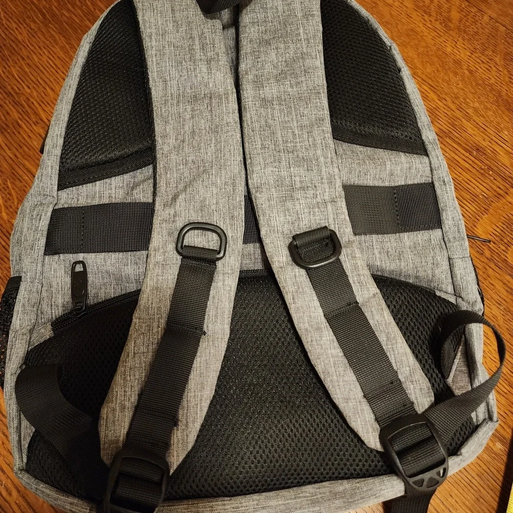 MATEIN Grey Anti Theft Slim Travel Laptop Backpack With USB Charging‎ Port